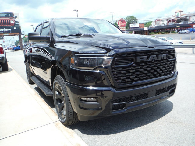 New 2026 RAM 1500 Express AWD/4WD image 14