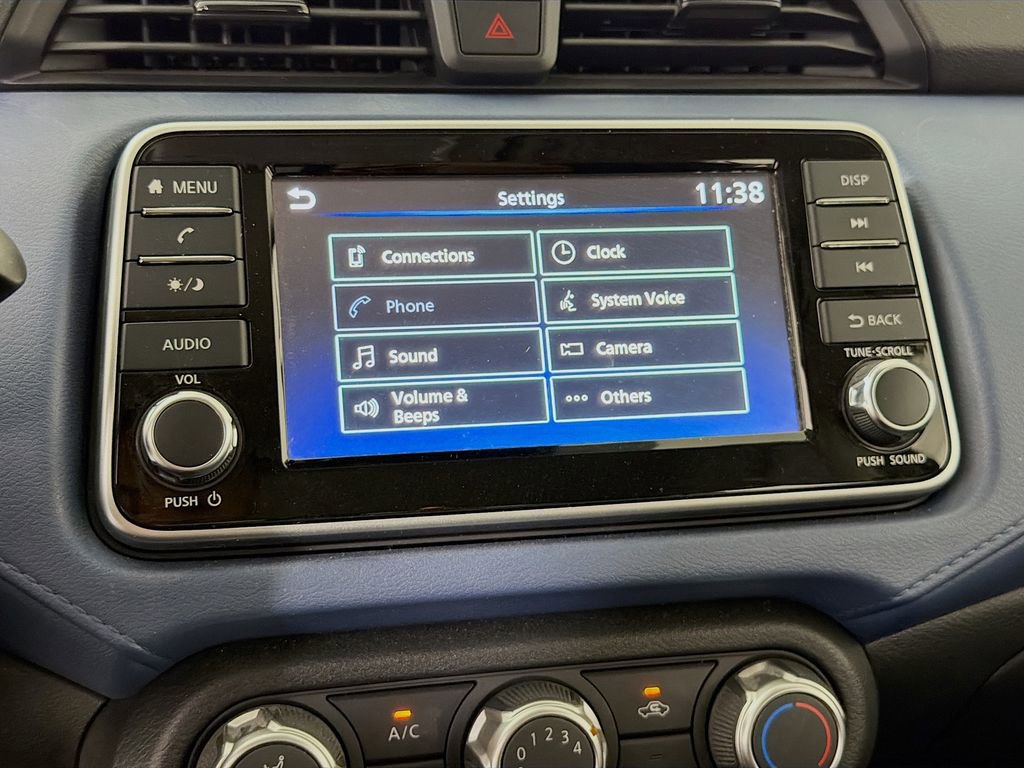 Used 2025 Nissan Versa SV FWD image 32