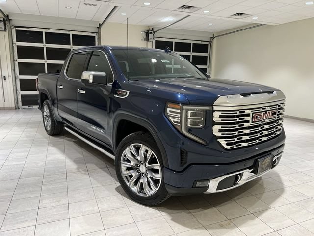 Used 2023 GMC Sierra 1500 Denali w/ Denali Reserve Package AWD/4WD image 7