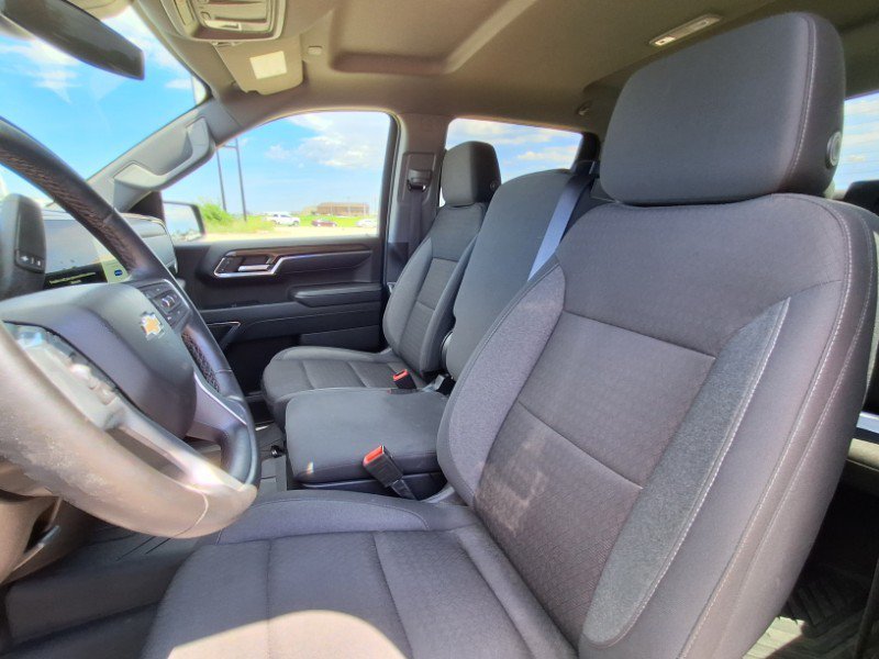 Used 2024 Chevrolet Silverado 1500 LT AWD/4WD image 10