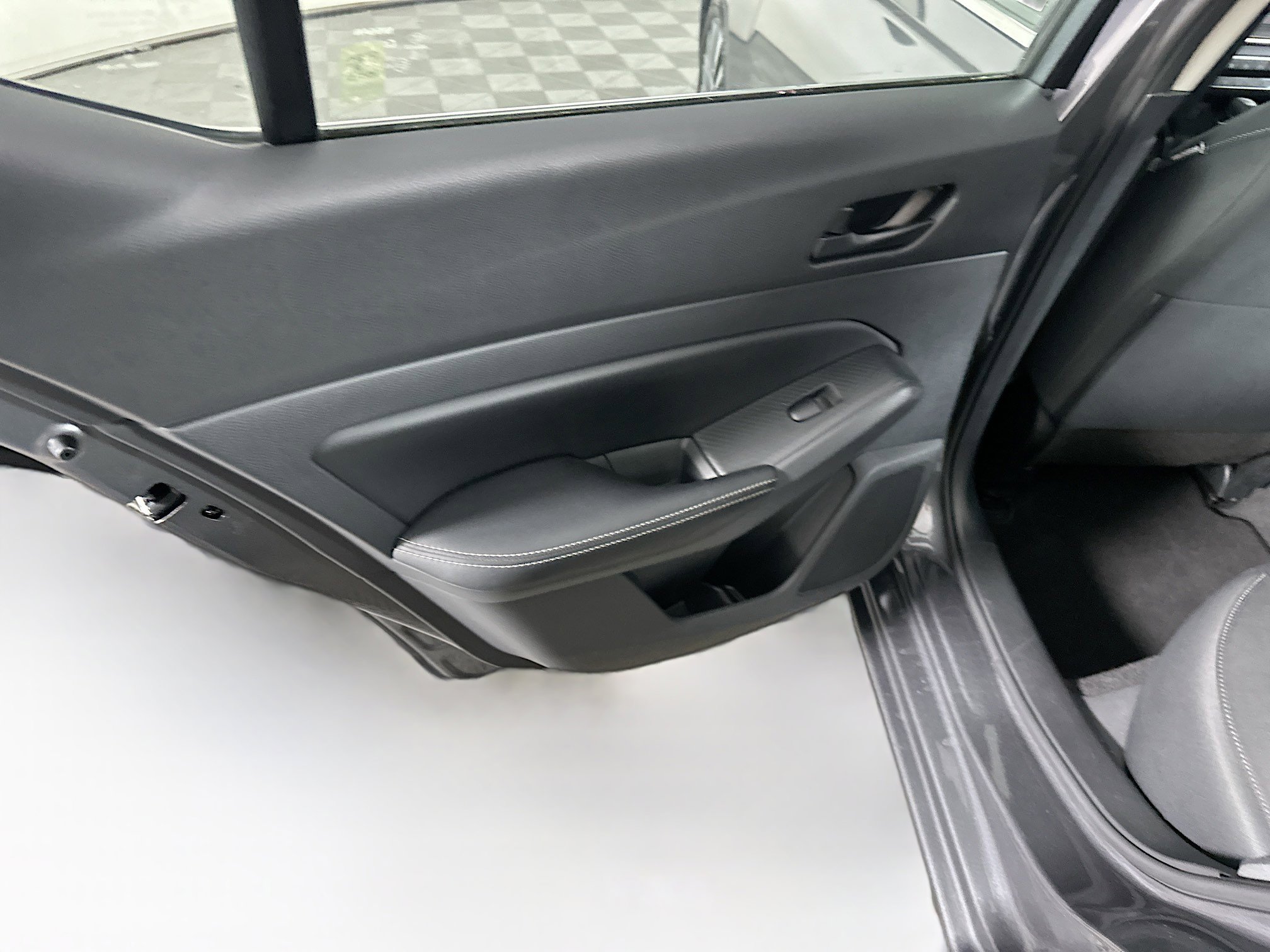 Used 2025 Nissan Altima 2.5 SV image 25