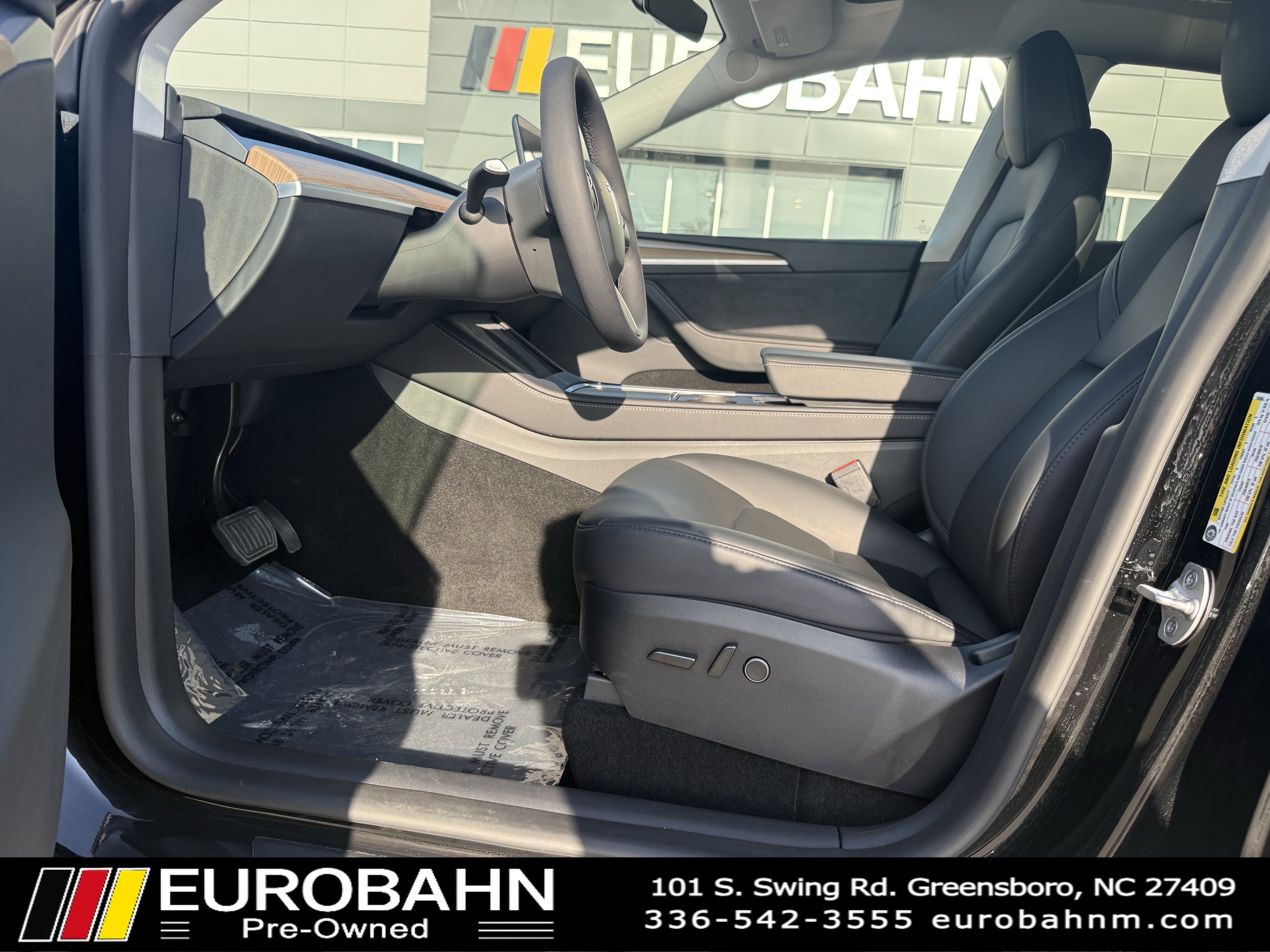 Used 2024 Tesla Model Y Long Range image 10