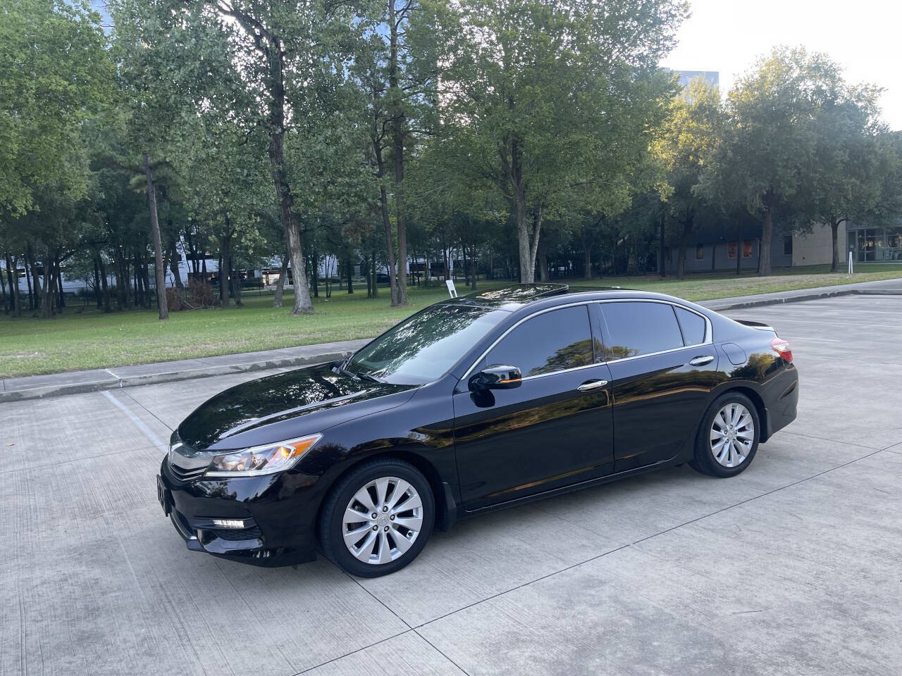 Used 2016 Honda Accord EX-L image 22