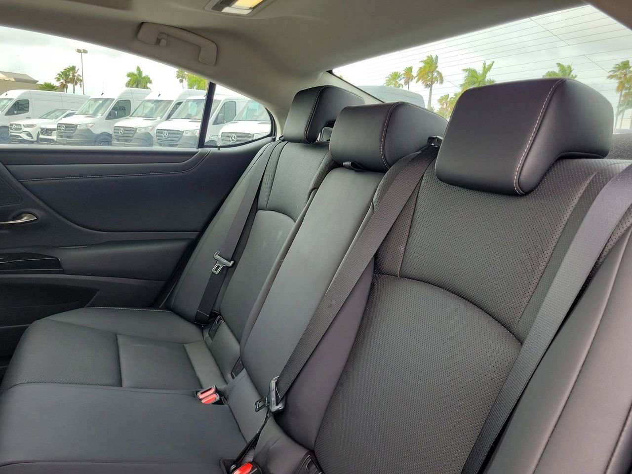 Used 2022 Lexus ES 350 w/ Premium Package FWD image 13