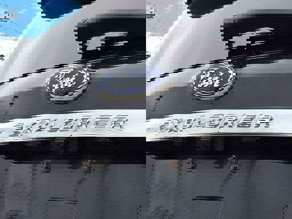 Used 2013 Ford Explorer XLT FWD image 29