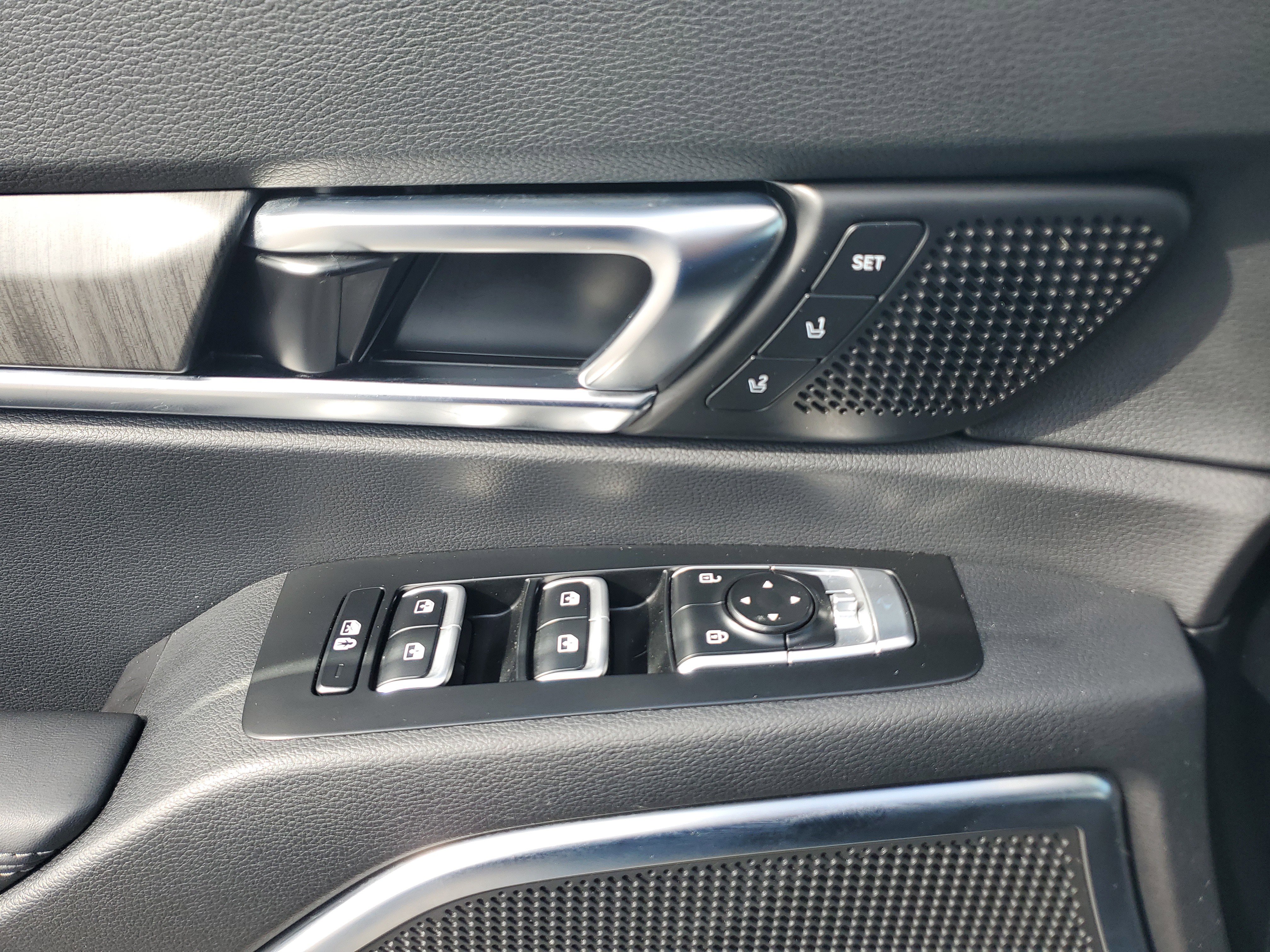 Used 2024 Kia Telluride SX image 29