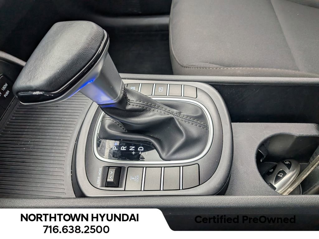 Used 2025 Hyundai Kona SEL image 16