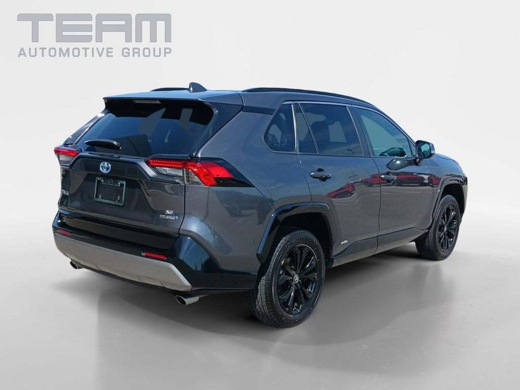 Used 2024 Toyota RAV4 SE AWD/4WD image 7