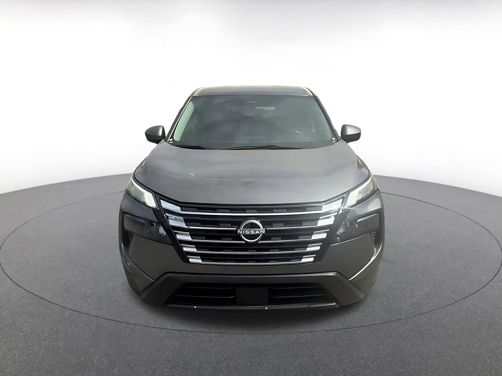 Used 2025 Nissan Rogue SV FWD image 5