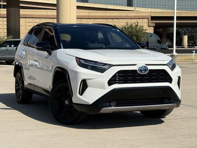 Used 2022 Toyota RAV4 XSE image 2