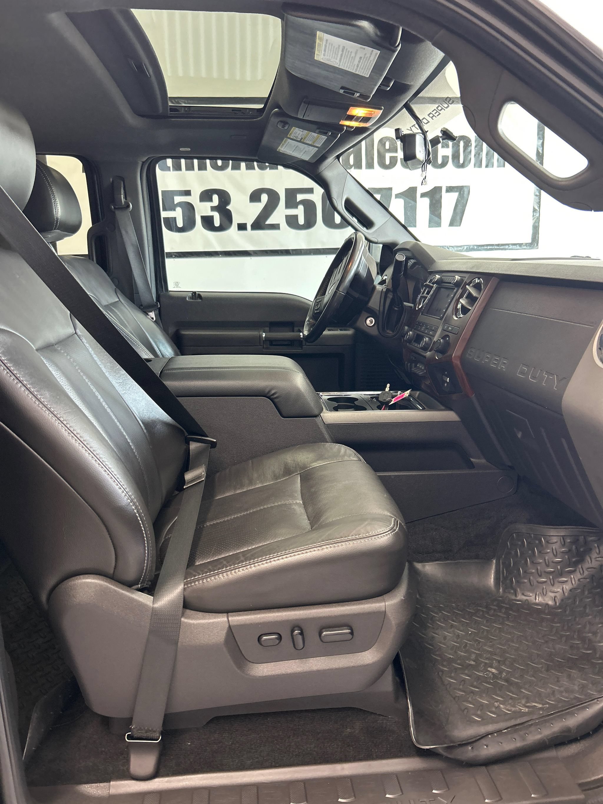 Used 2012 Ford F250 Lariat w/ Lariat Ultimate Pkg AWD/4WD image 13