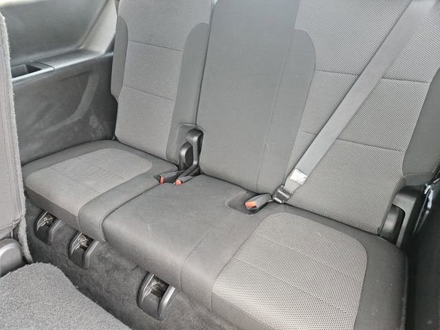 Used 2023 Chevrolet Traverse LT image 64