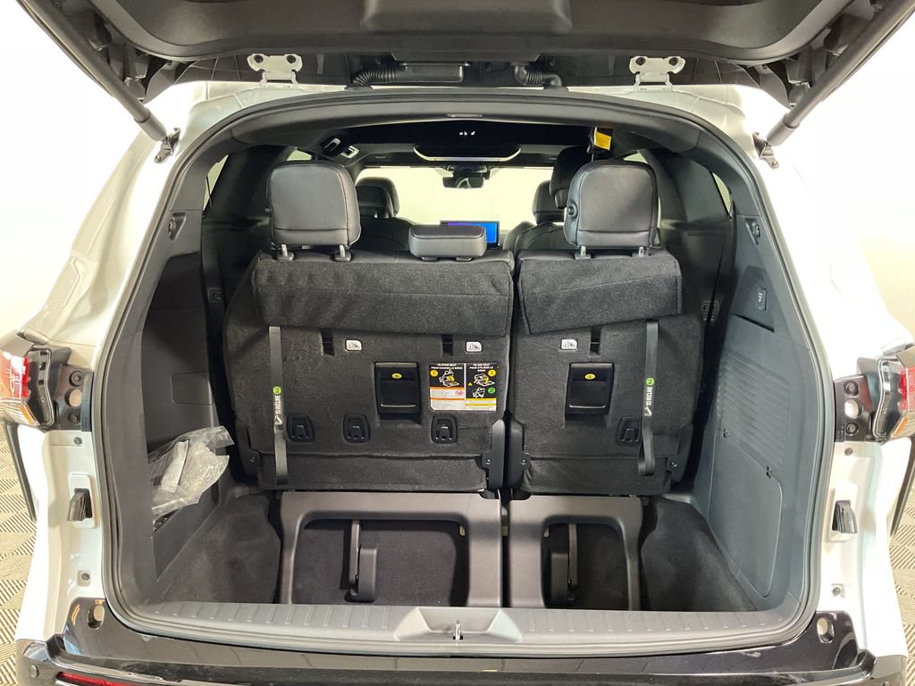New 2026 Toyota Sienna Platinum AWD/4WD image 22