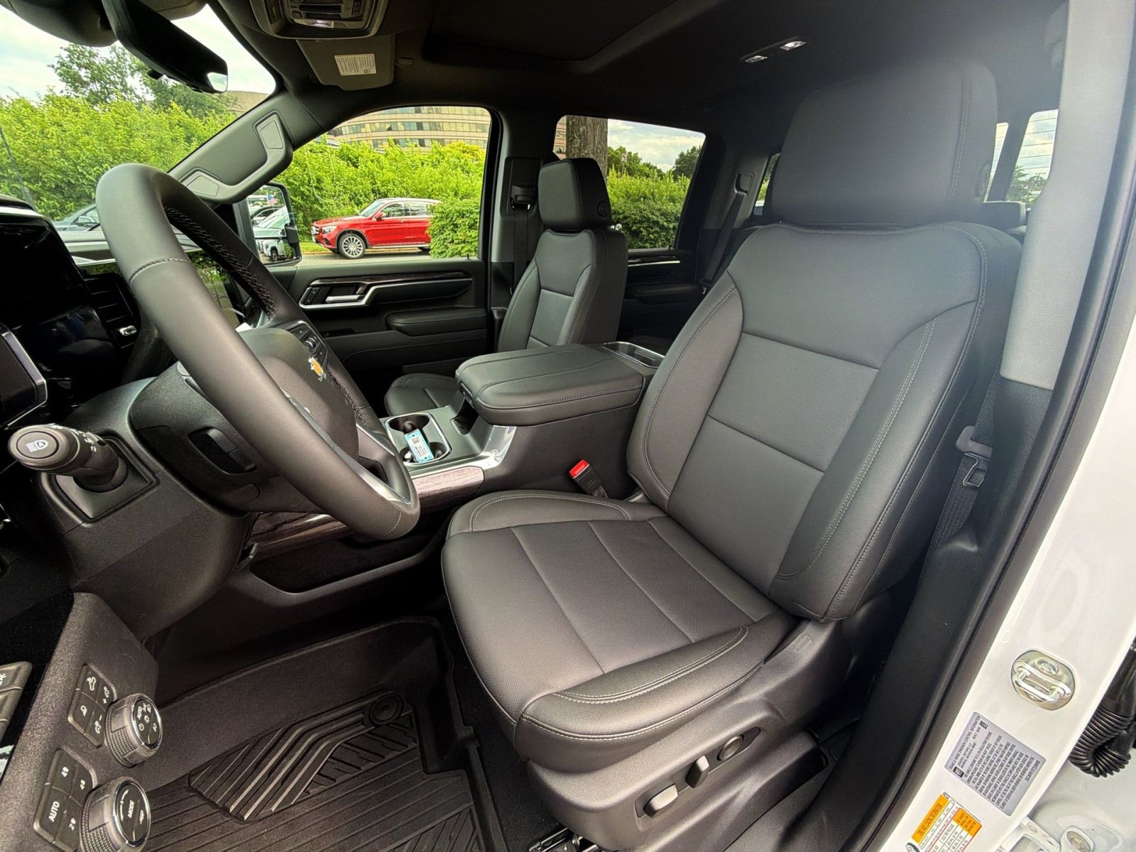 New 2026 Chevrolet Silverado 2500 LTZ w/ LTZ Plus Package AWD/4WD image 13