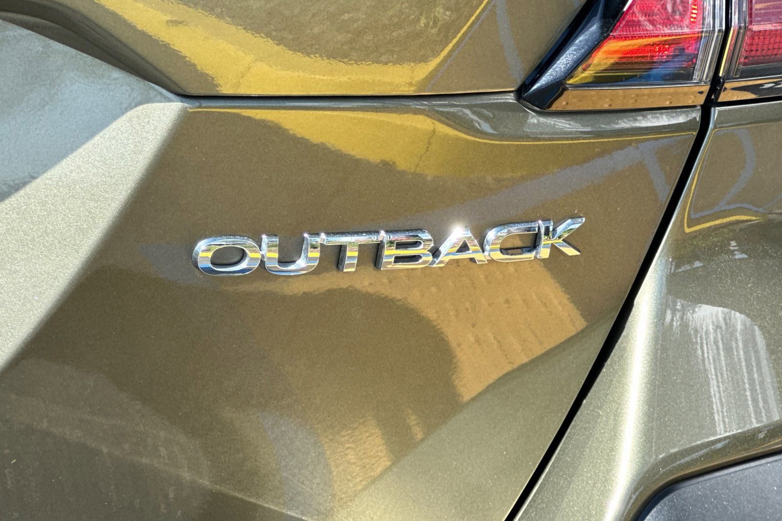 Certified 2025 Subaru Outback Premium image 30