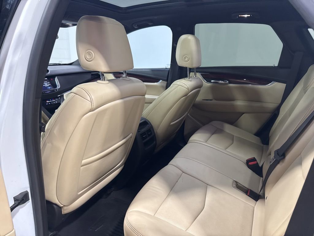 Used 2017 Cadillac XT5 Luxury w/ Driver Awareness Package FWD image 36