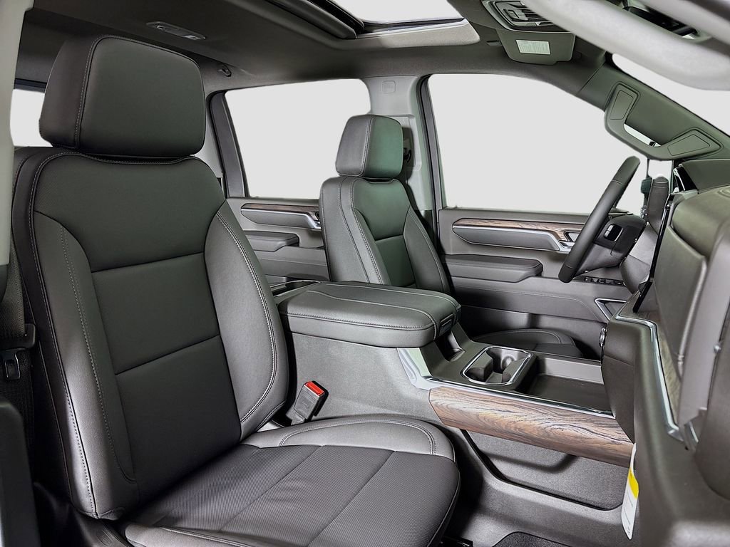 New 2025 GMC Sierra 3500 SLT w/ SLT Convenience Package image 29