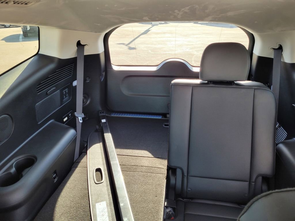 New 2026 Hyundai Ioniq 9 Calligraphy image 10