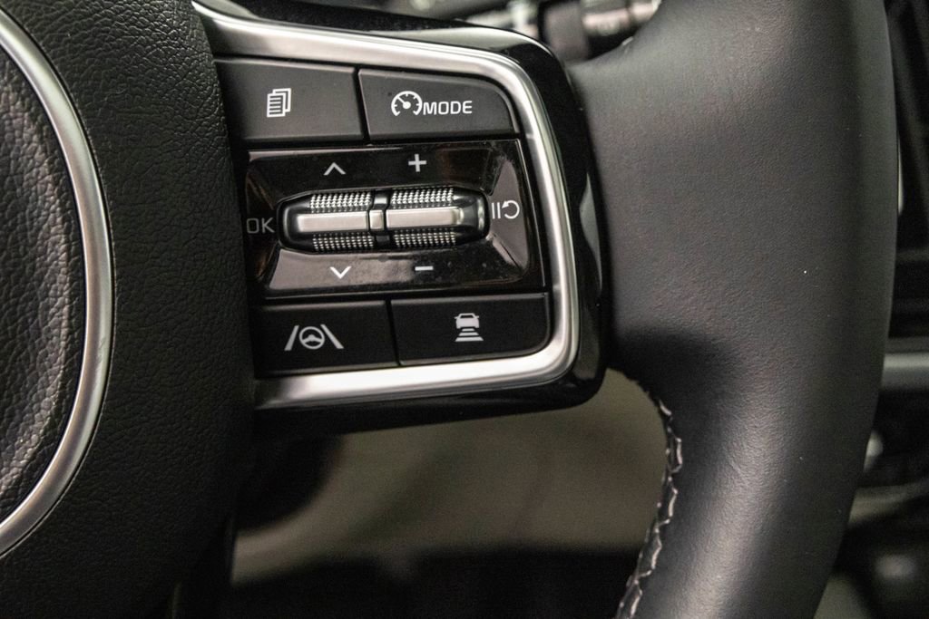 Used 2023 Kia Sorento SX image 17