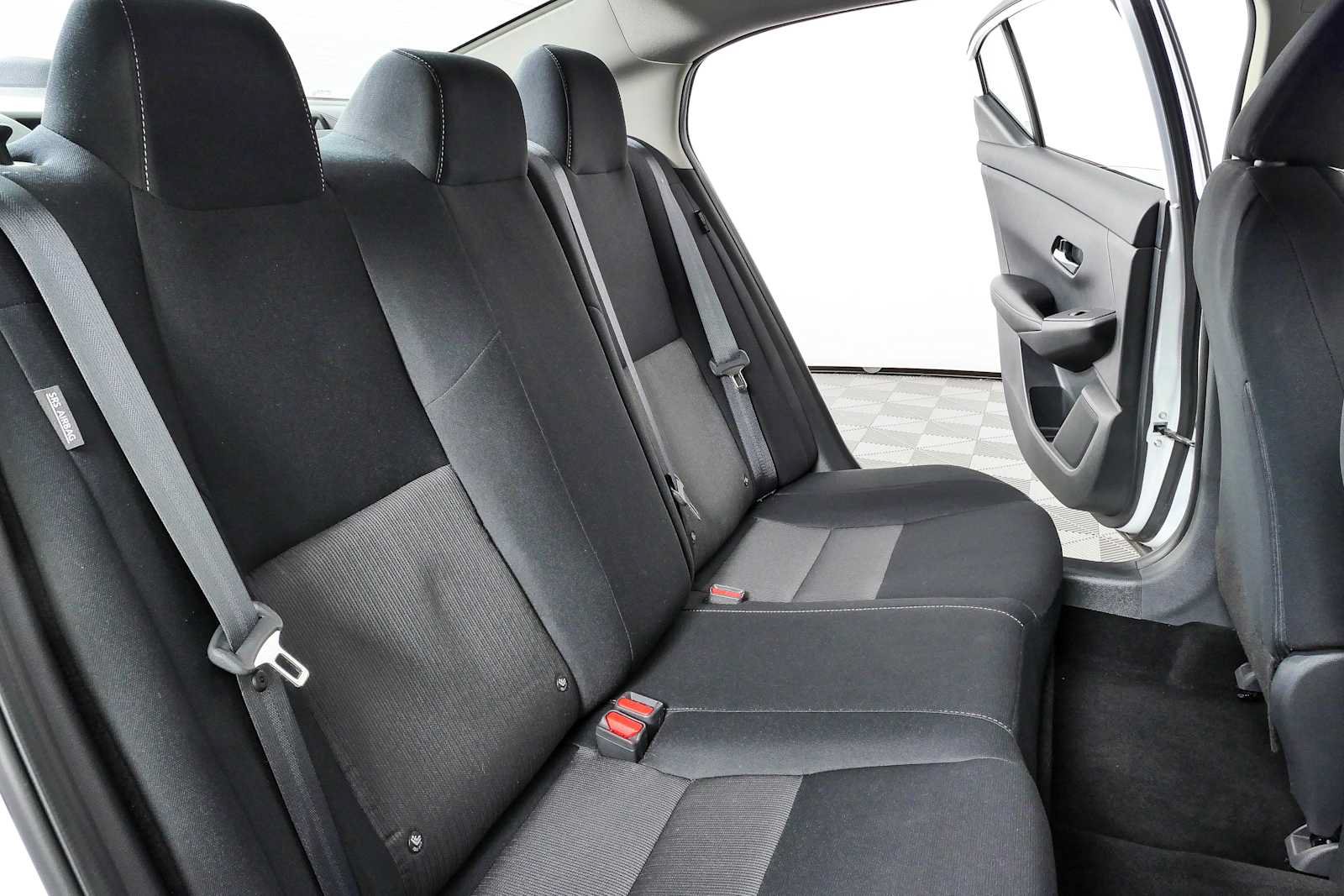 Used 2023 Nissan Sentra SV FWD image 18