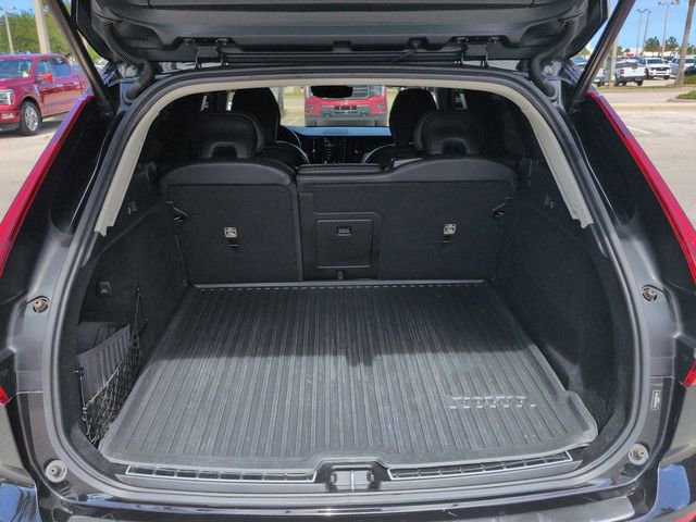Used 2022 Volvo XC60 B5 Inscription w/ Advanced Package FWD image 13