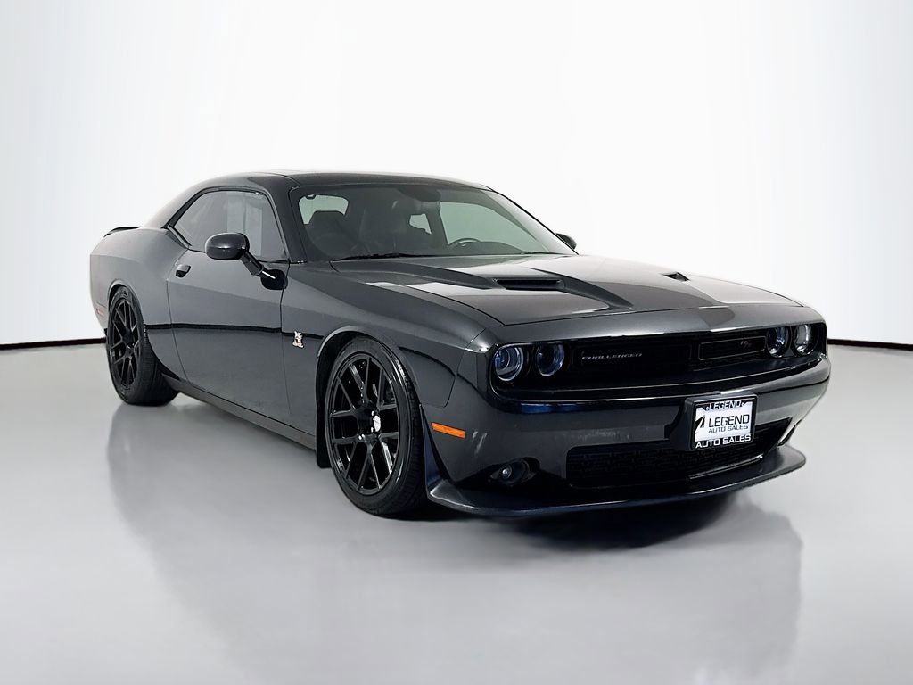 Used 2015 Dodge Challenger R/T Scat Pack w/ Scat Pack Appearance Package RWD image 3