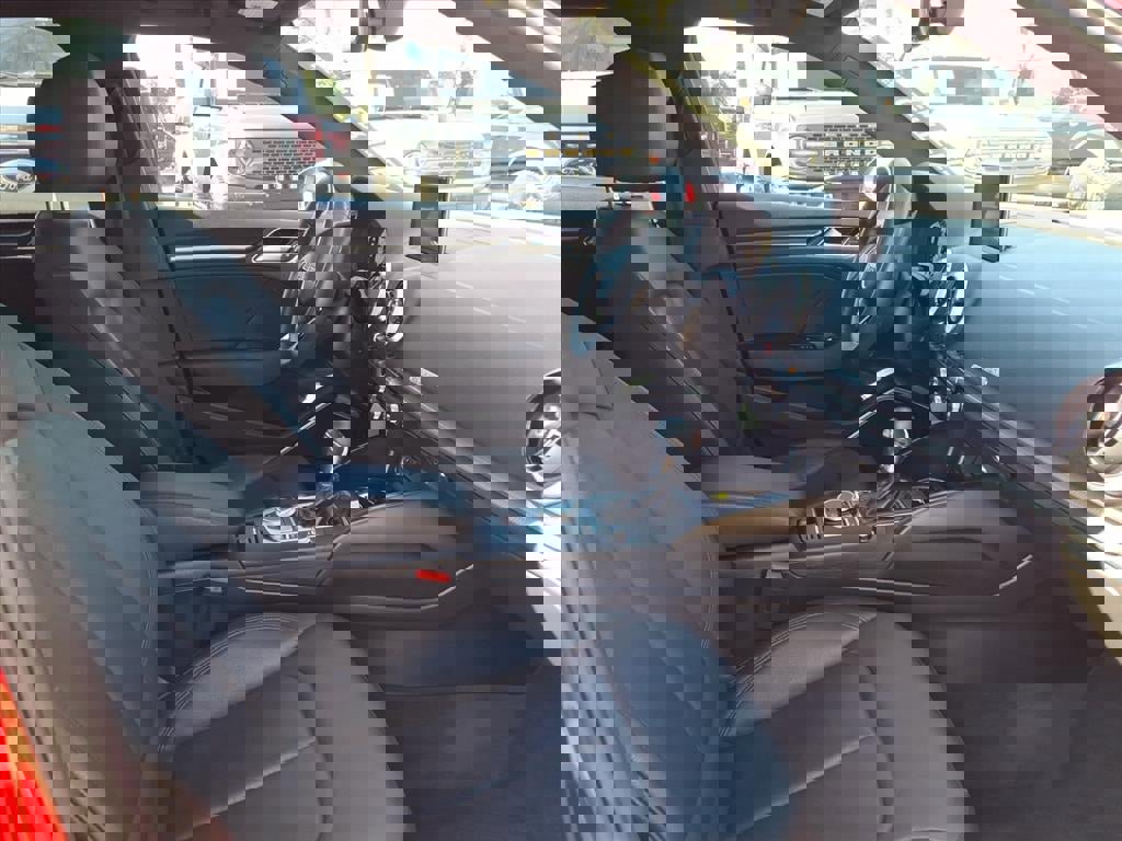 Used 2018 Audi A3 e-tron Premium Plus w/ Technology Package image 11