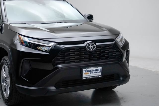 Used 2025 Toyota RAV4 XLE AWD/4WD image 11