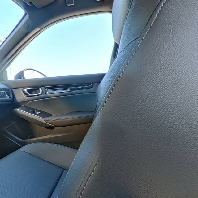 Used 2025 Honda Civic Sport image 29