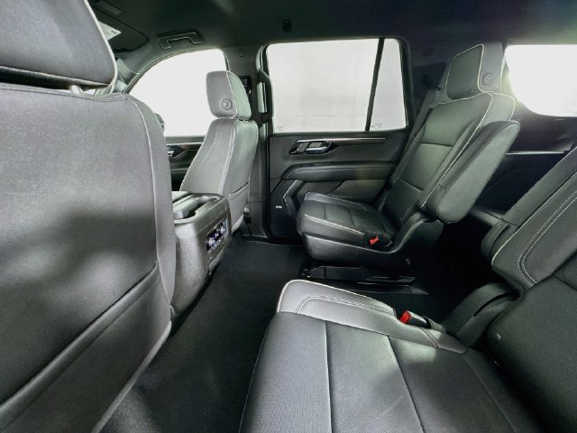 Used 2025 Chevrolet Tahoe Premier AWD/4WD image 21