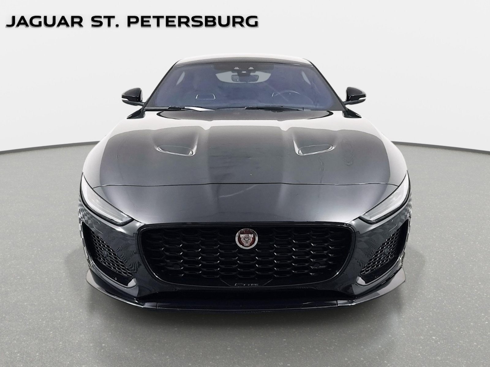 Used 2022 Jaguar F-TYPE Coupe RWD image 2