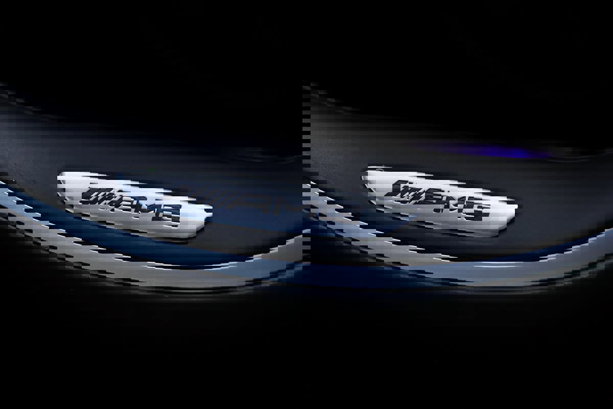 Used 2015 Mercedes-Benz S 63 AMG 4MATIC Sedan w/ Driver Assistance Package image 80