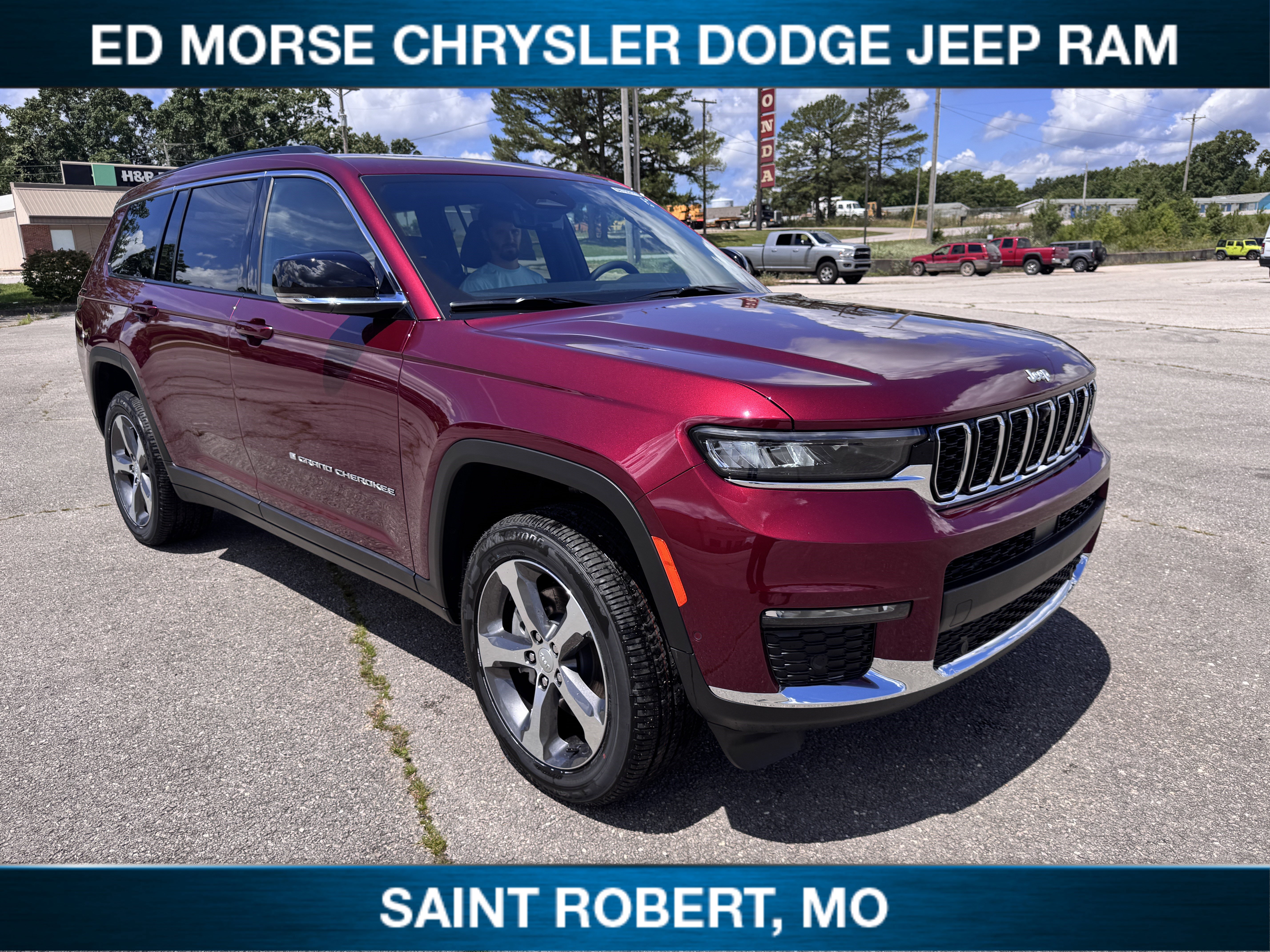 New 2025 Jeep Grand Cherokee L Limited w/ Luxury Tech Group II image 4