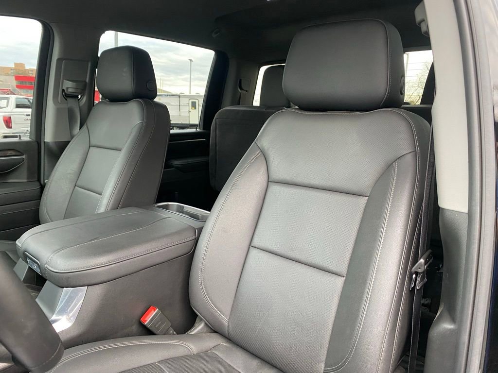 Used 2025 Chevrolet Silverado 2500 LTZ w/ LTZ Premium Package image 11