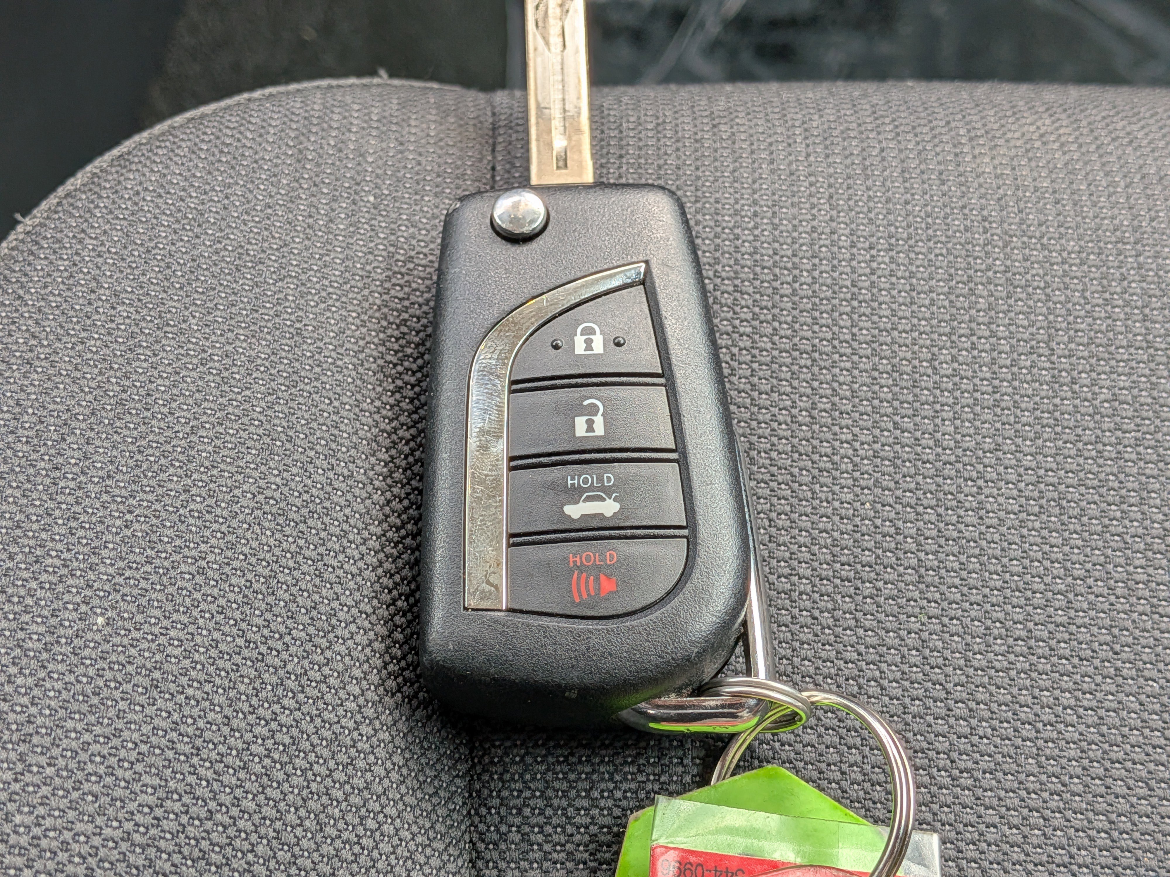 Used 2024 Toyota Corolla LE FWD image 31