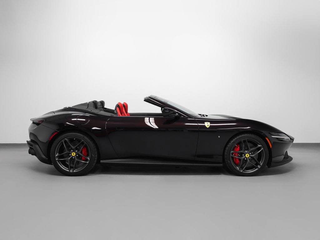 Certified 2025 Ferrari Roma Spider RWD image 4