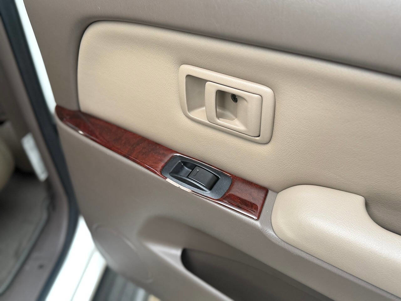 Used 2001 Toyota 4Runner SR5 image 61