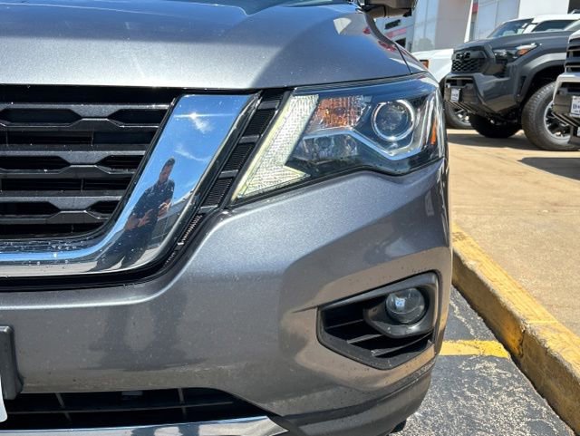 Used 2017 Nissan Pathfinder SL AWD/4WD image 3