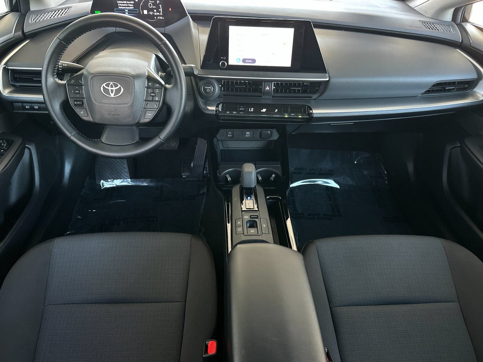 Used 2025 Toyota Prius LE FWD image 12