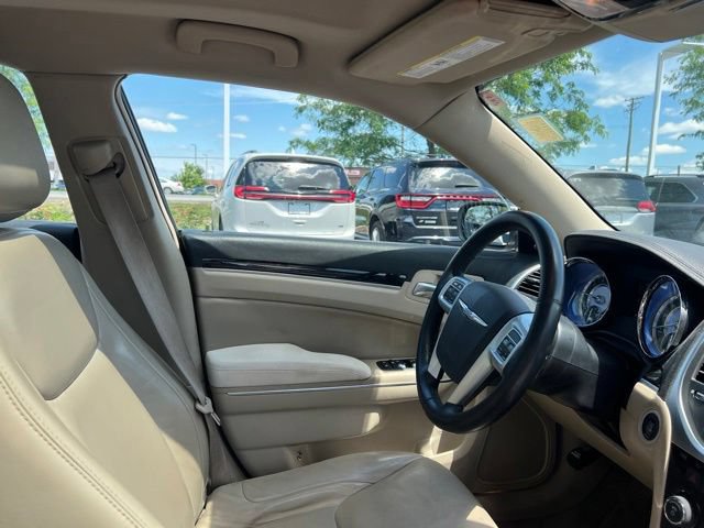 Used 2012 Chrysler 300 Limited RWD image 35
