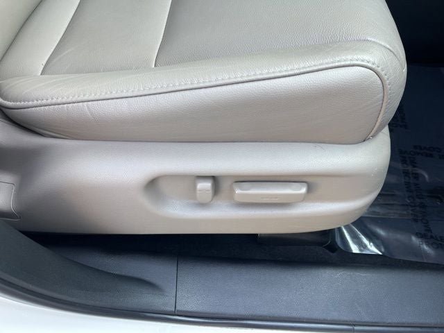 Used 2016 Honda Pilot Touring image 24