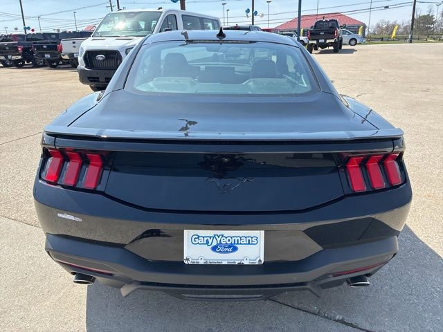 New 2026 Ford Mustang Coupe image 4