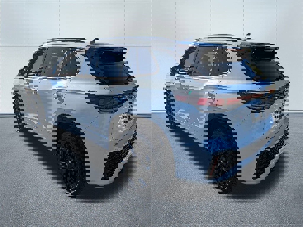 New 2025 Volkswagen Tiguan SE R-Line image 5