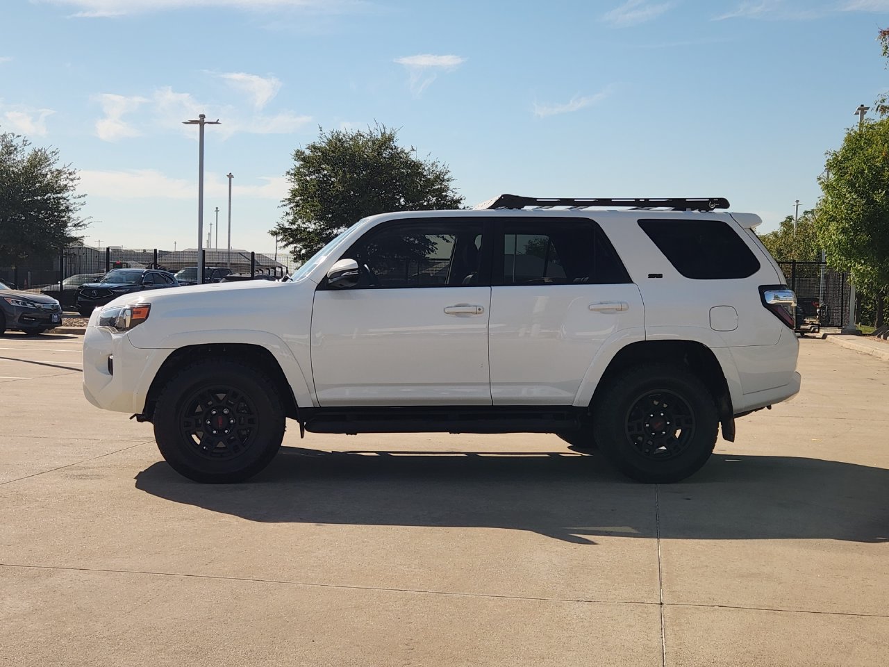Used 2024 Toyota 4Runner SR5 Premium w/ Moonroof Package AWD/4WD image 4