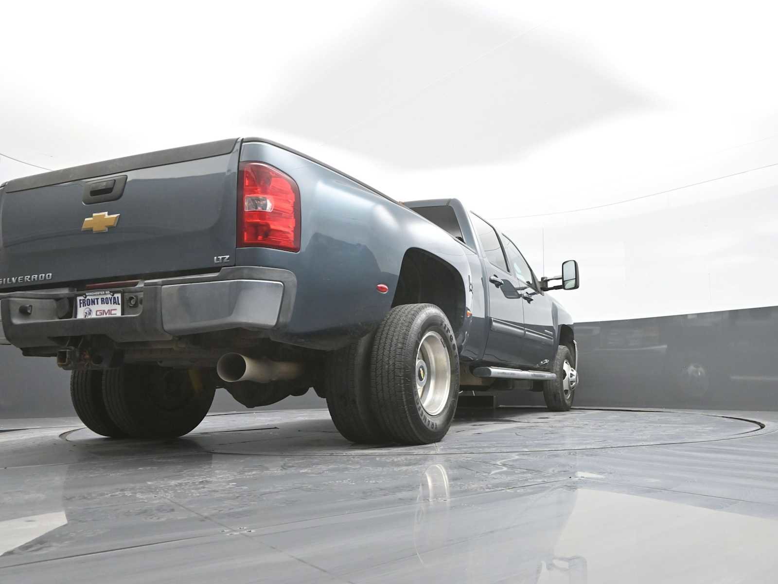 Used 2012 Chevrolet Silverado 3500 LTZ image 44