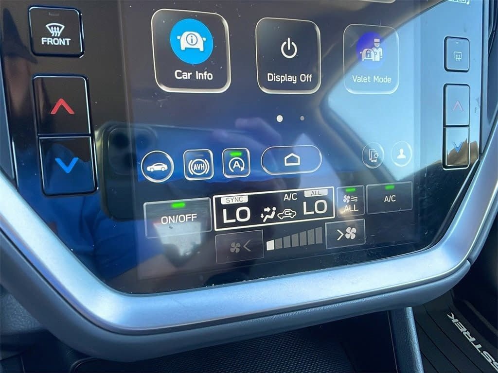 Used 2024 Subaru Crosstrek 2.0i Premium w/ Crosstrek Mirror Package image 25