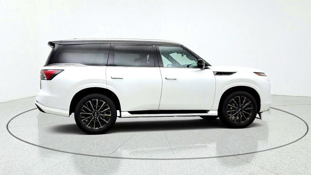 Used 2025 INFINITI QX80 Autograph AWD/4WD image 4