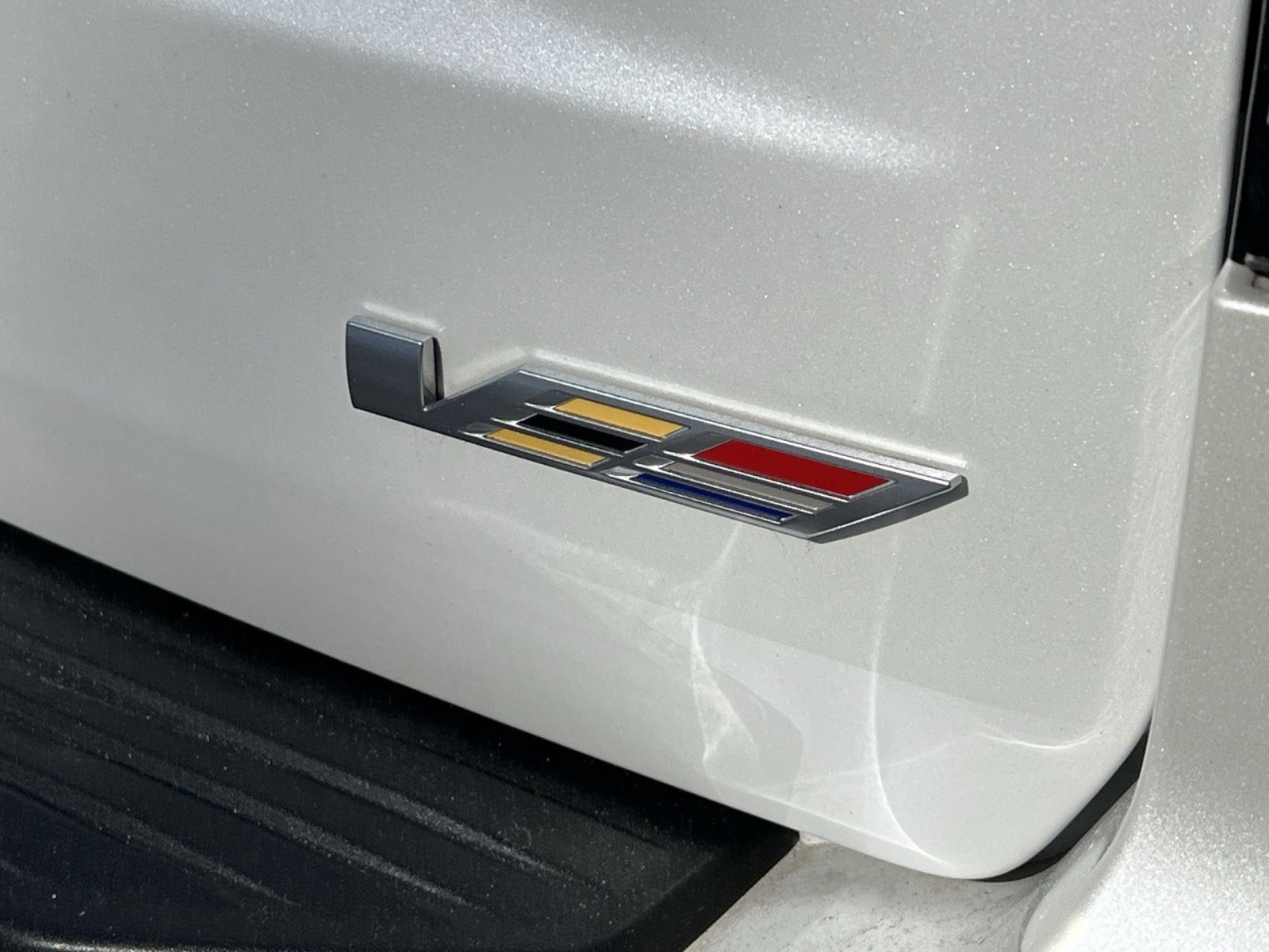 Used 2024 Cadillac Escalade ESV V w/ Heavy-Duty Trailer Package image 29