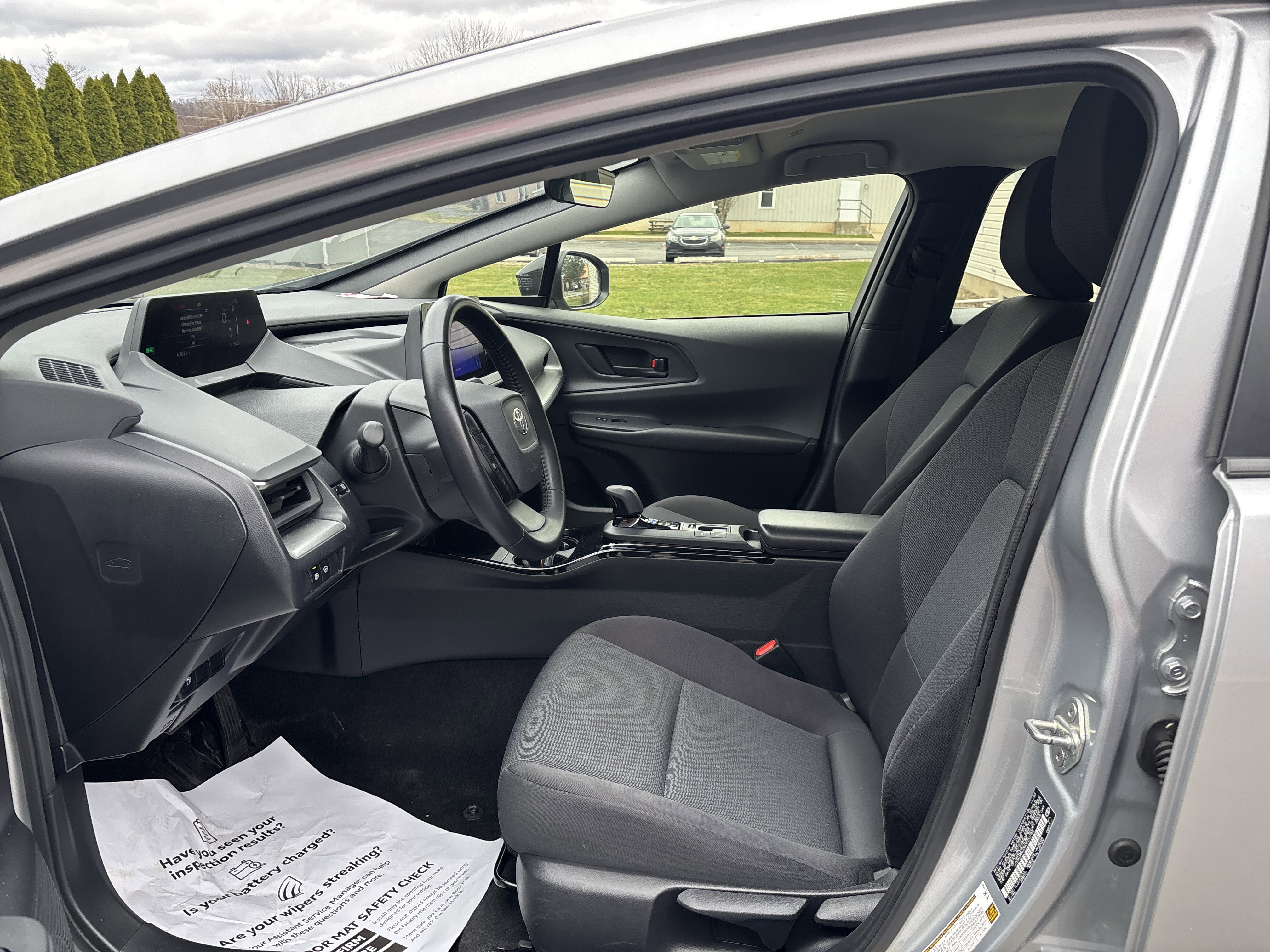 Used 2024 Toyota Prius LE image 13