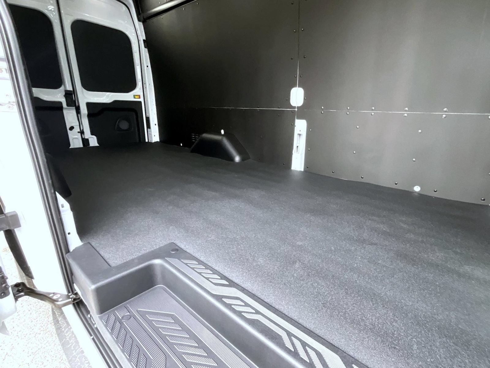 New 2026 Ford Transit 350 148 High Roof Extended w/ Load Area Protection Package RWD image 18